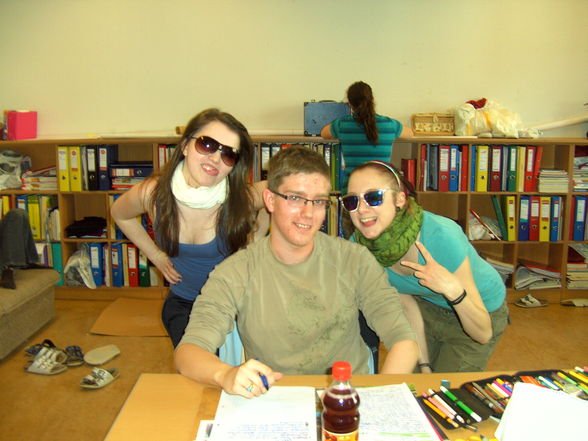 crazy day in the schule =) - 