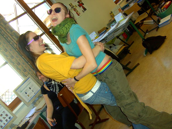 crazy day in the schule =) - 