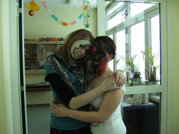 fAscHiNg iN dEr sChuLe - 