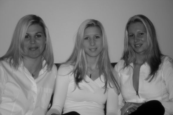 3 Mädl Haus(Barbara,Claudia & Katharina) - 