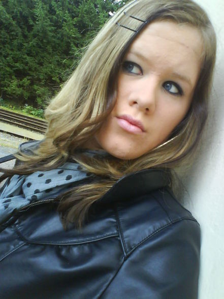 mee..xxx - 