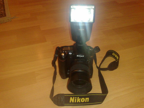 Nikon D 90 - 