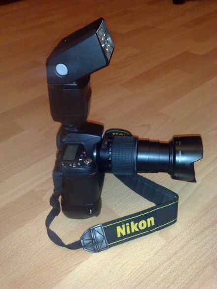 Nikon D 90 - 