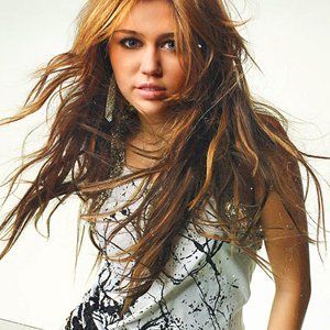 Miley Cyrus - 