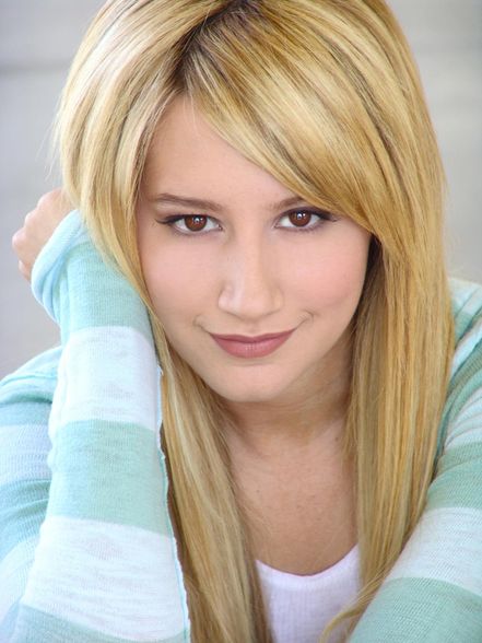 Ashley tisdale  - 