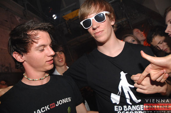 BusyP and Kavinsky @ Fluc  - 