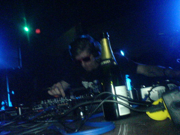 BusyP and Kavinsky @ Fluc  - 