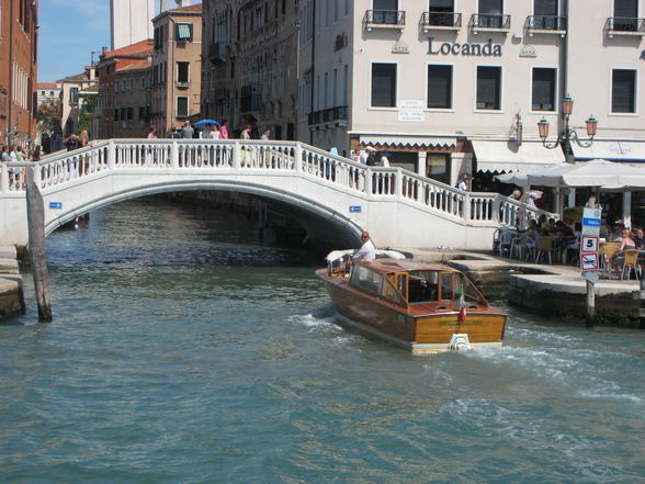 Venedig  ; ) - 