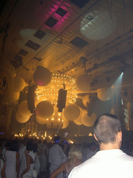 Sensation White Wien - 