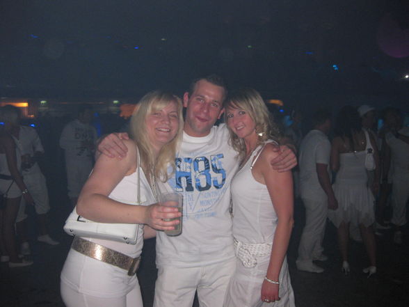 Sensation White Wien - 