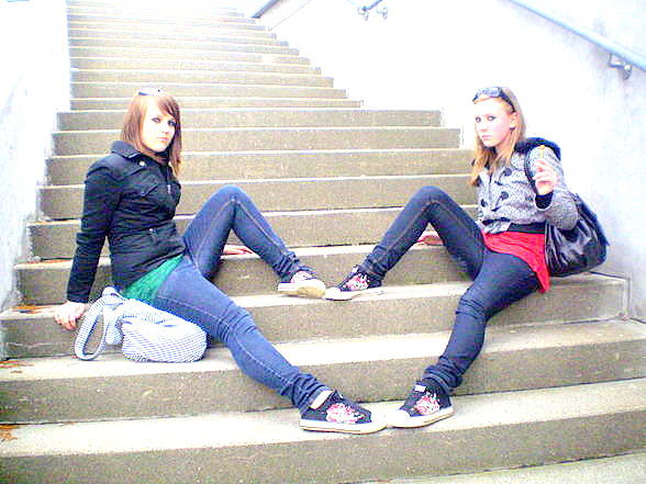 sexi hexi sistas xD  - 