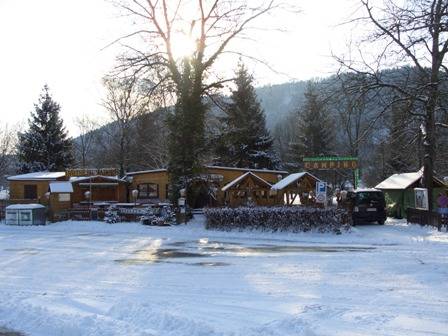 Der Campingplatz und unser Lokal.... - 