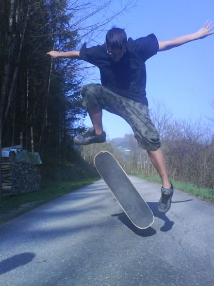 ~~skateboardn.~~ - 