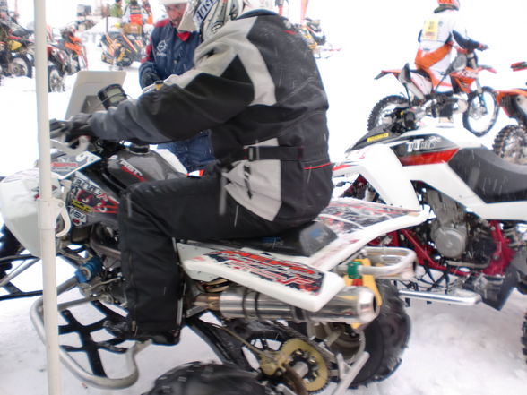 Snow speed hill race - 