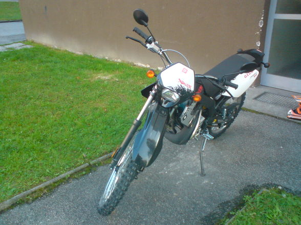 Moped - 