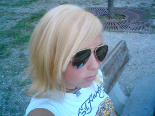 heeLp mee ii´m bLonD..;)) - 