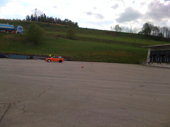 Autoslalom in Haag - 