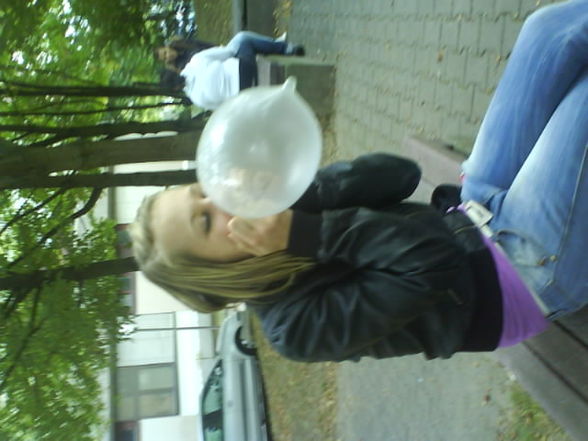 schuLe ..(: - 