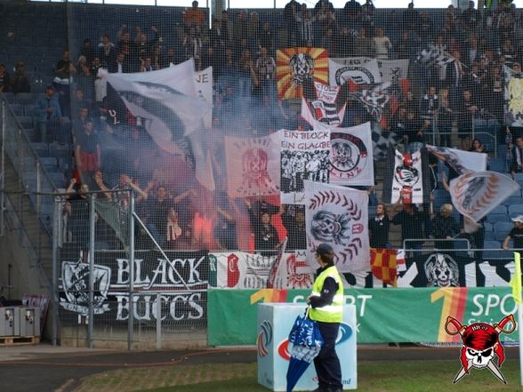 SK Puntigamer Sturm Graz * - LASK Linz  - 