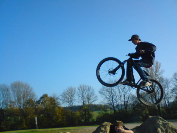 Dirt Jumping in ST.PETER/AU - 