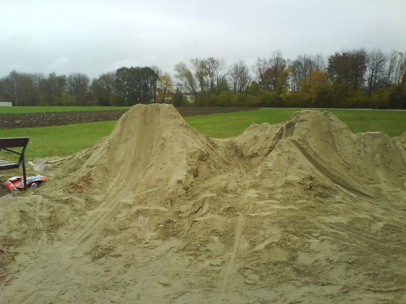 Dirt Jumping in ST.PETER/AU - 