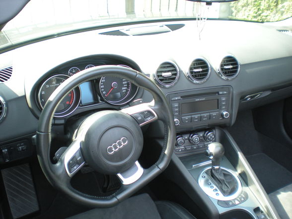 audi tt - 