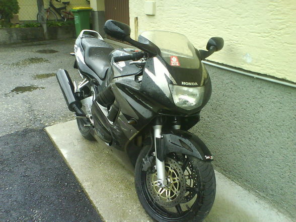 Meine Frau das Bike (Honda CBR 600F Bj98 - 