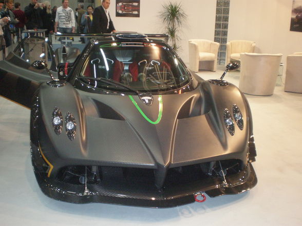 Vienna Luxus Motor Messe 09 - 