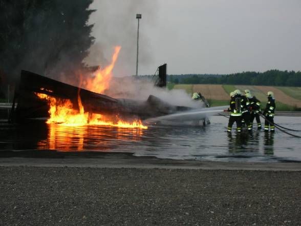 AUSTRIAN AIR FORCE FIRE FIGHTER - 