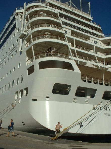 MSC Sinfonia - 