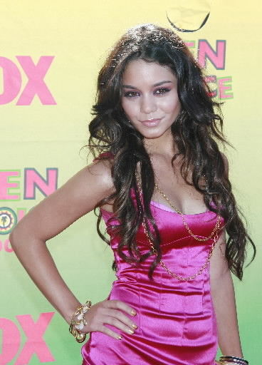 Vanessa Hudgens is beautiful!!!!!!! - 