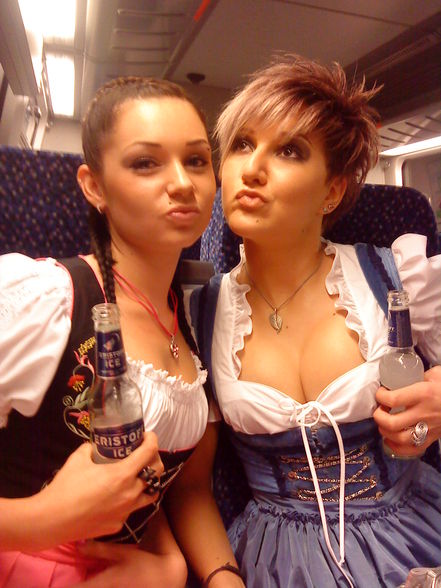 Lederhosentreffen... =) - 