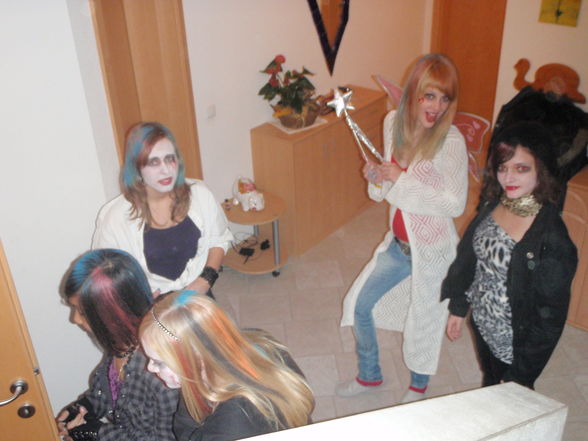 Halloweenparty!! xD - 