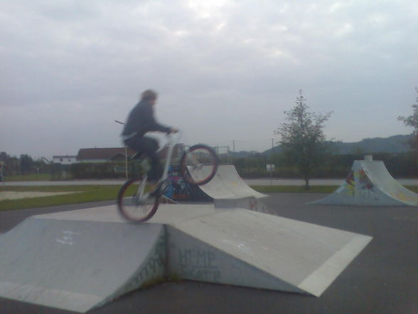 Am Skatepark - 