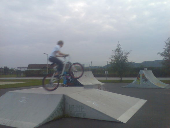 Am Skatepark - 