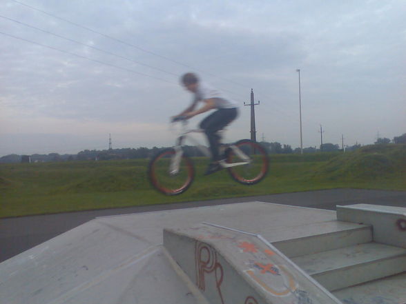 Am Skatepark - 