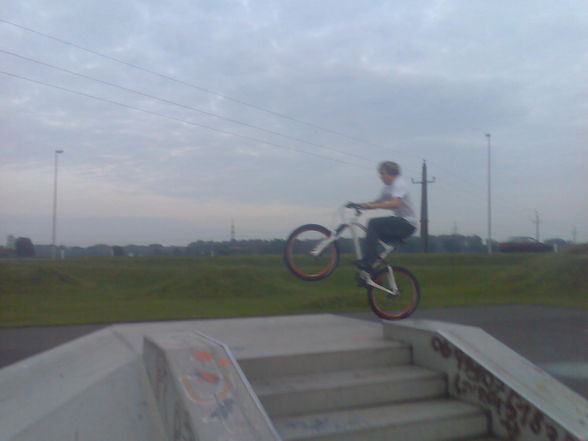 Am Skatepark - 