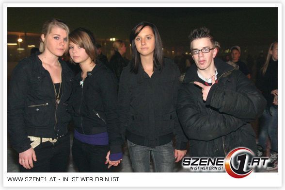 friends und i beim eislaufen - 