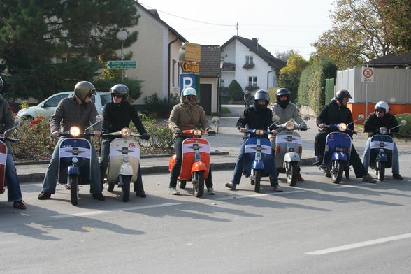 *Vespas* - 