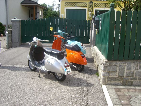 *Vespas* - 