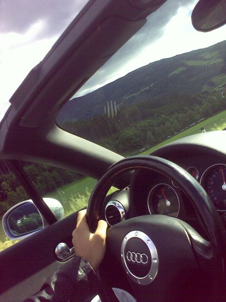 audi tt - 