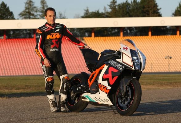 RC8R - 