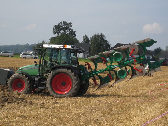 Bezirkspflügen in Laakirchen - 