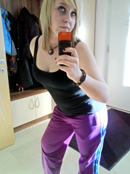 lanqeweile in jogginghose..  :D - 