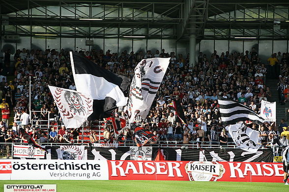 lask linz fan bilder  real madird spiel  - 