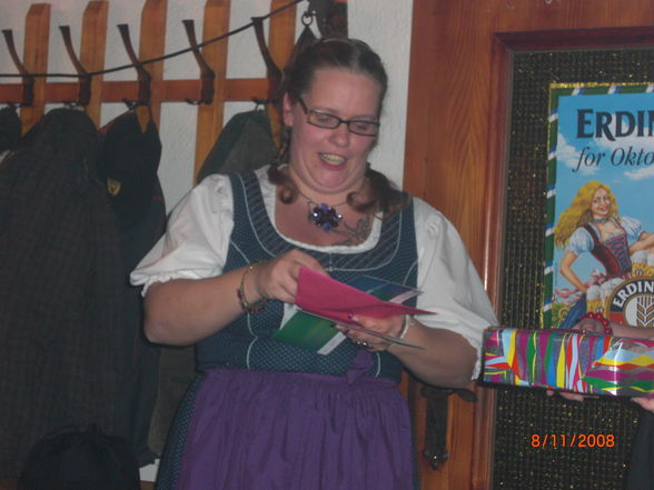 *Dirndl meets Lederhosn* - 