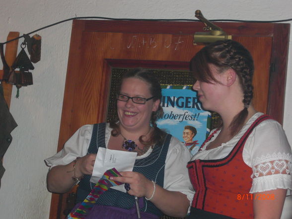 *Dirndl meets Lederhosn* - 