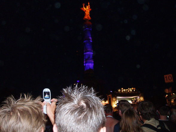 Ich auf der Loveparade ! Echt a Wahnsinn - 