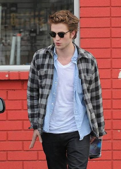 Robert Pattinson and Kristen Stewart - 