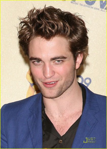 Robert Pattinson and Kristen Stewart - 